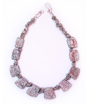Silver Titanium Quartz Graduated Tile Necklace